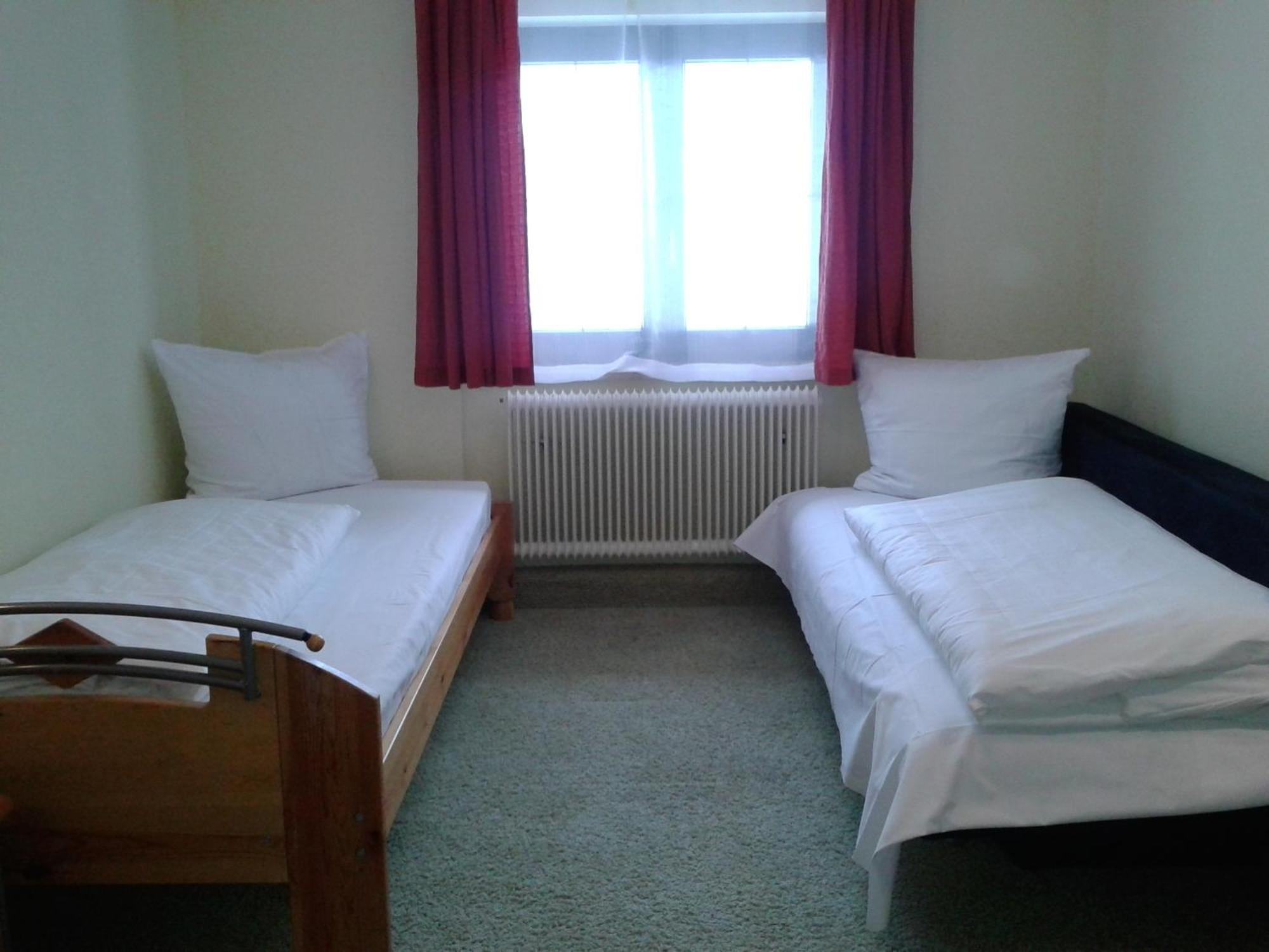 Gaestehaus Hosp Reutte Room photo